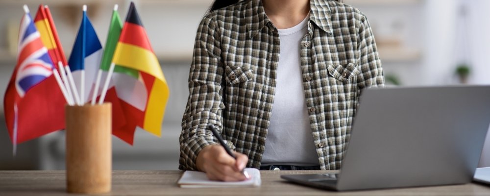 Online Language Learning: Is It Effective for Professionals? 1 Online Language Learning: Is It Effective for Professionals?